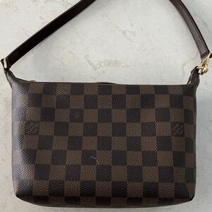 Authentic LV small bag - stylish and fits any outfits